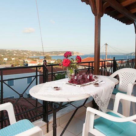 Apartamento The House Of "Angelina", Magnificent View Of The Sea Methoni  Exterior foto