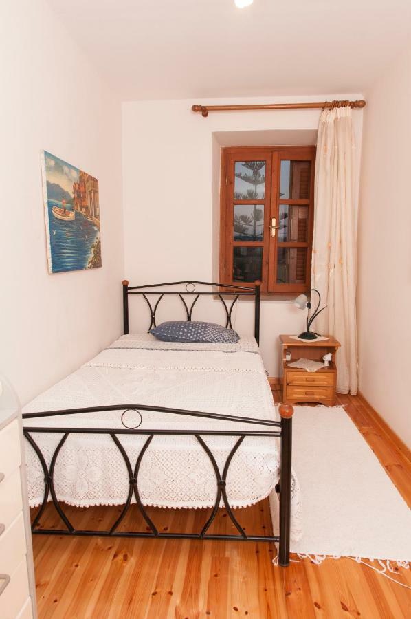 Apartamento The House Of "Angelina", Magnificent View Of The Sea Methoni  Exterior foto