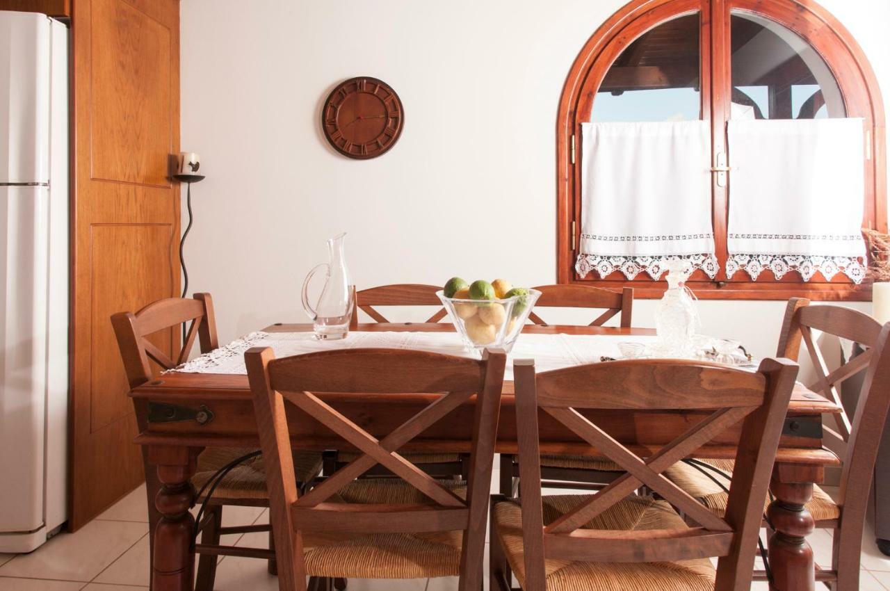 Apartamento The House Of "Angelina", Magnificent View Of The Sea Methoni  Exterior foto